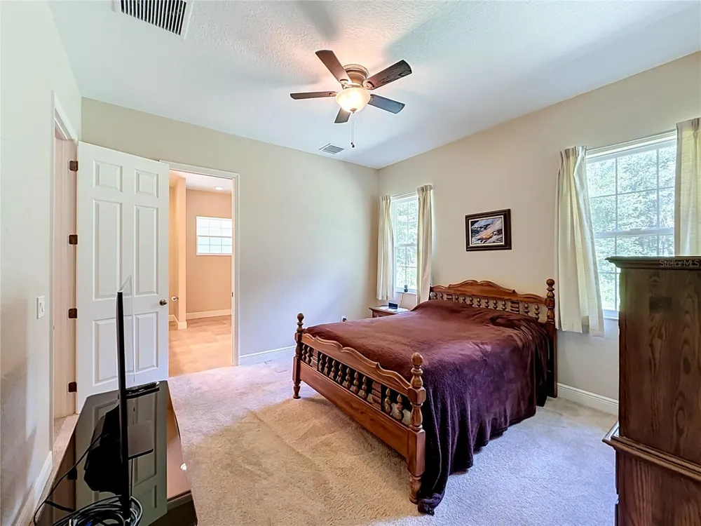 10620 NE 104TH CIRCLE Oxford, FL 34484