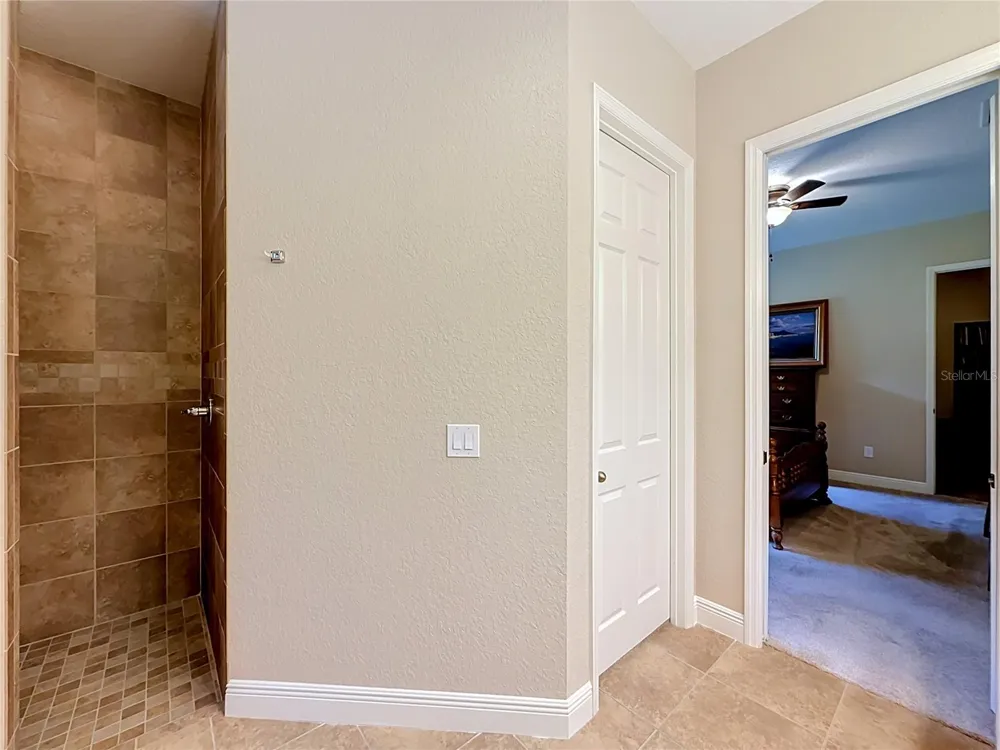 10620 NE 104TH CIRCLE Oxford, FL 34484