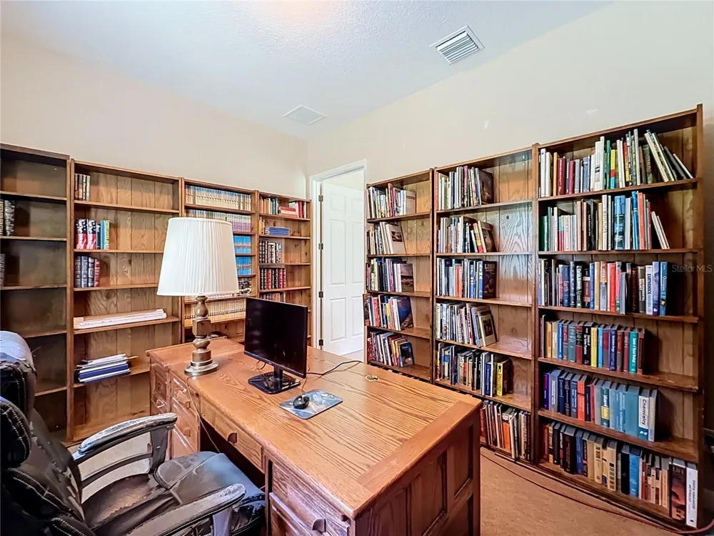 10620 NE 104TH CIRCLE Oxford, FL 34484