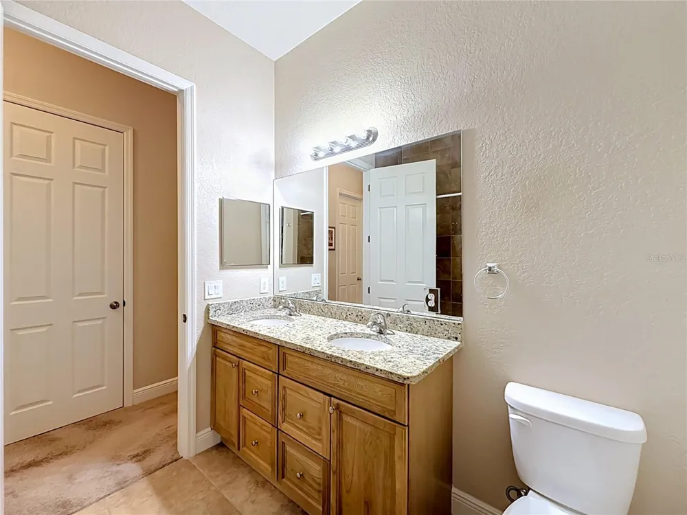 10620 NE 104TH CIRCLE Oxford, FL 34484
