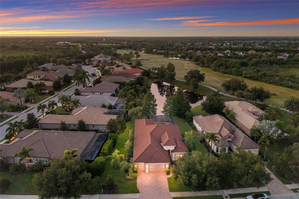 15403 HELMSDALE PLACE Lakewood Ranch, FL 34202