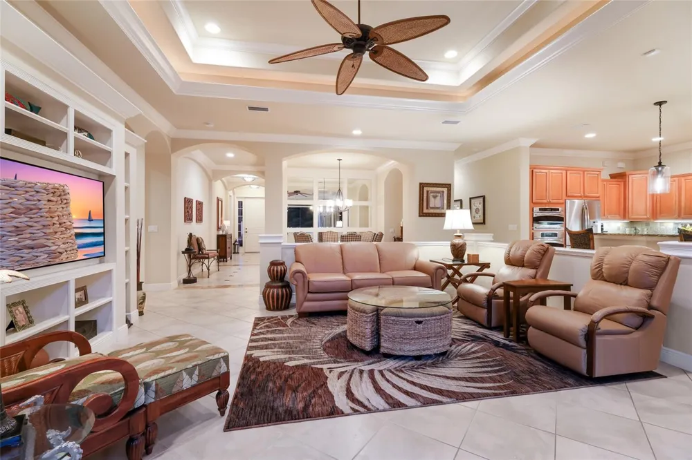 15403 HELMSDALE PLACE Lakewood Ranch, FL 34202