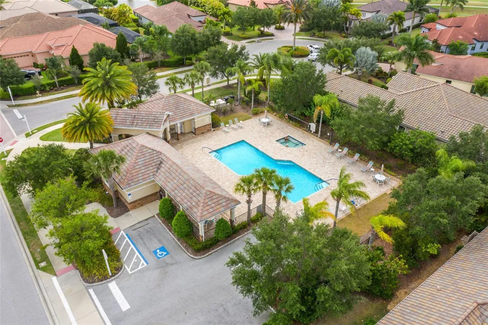 15403 HELMSDALE PLACE Lakewood Ranch, FL 34202