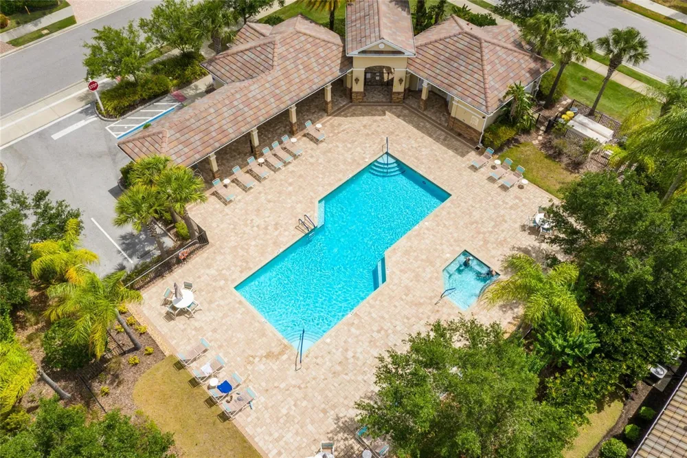 15403 HELMSDALE PLACE Lakewood Ranch, FL 34202