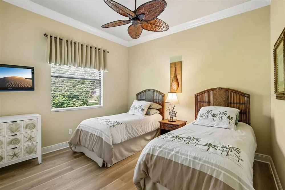15403 HELMSDALE PLACE Lakewood Ranch, FL 34202