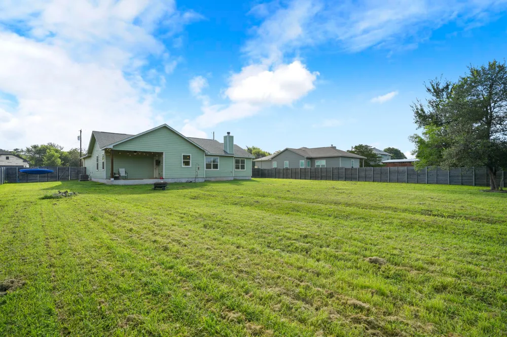 125 Naalehu Court Bastrop, TX 78602