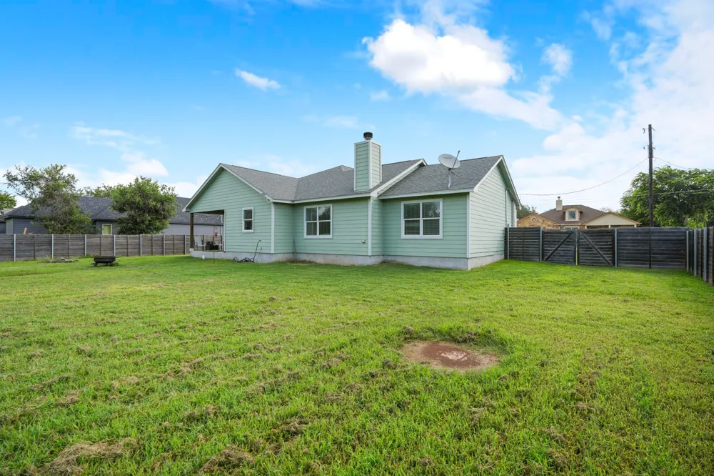 125 Naalehu Court Bastrop, TX 78602