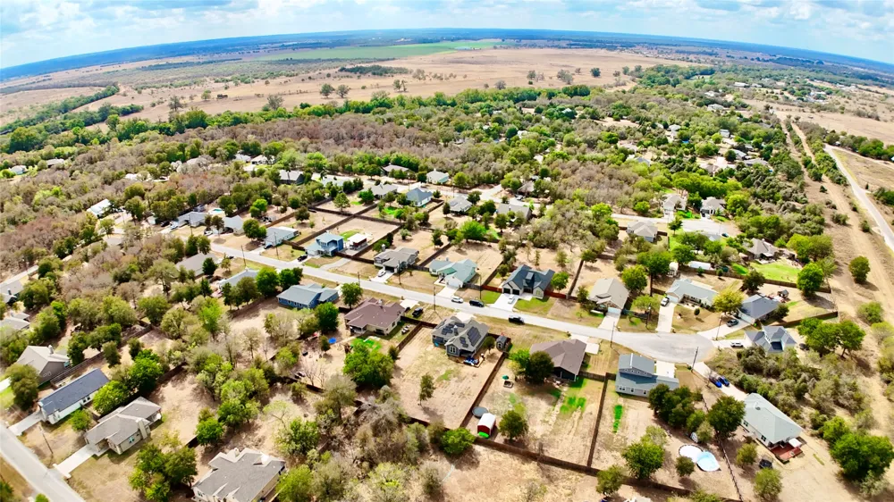 125 Naalehu Court Bastrop, TX 78602