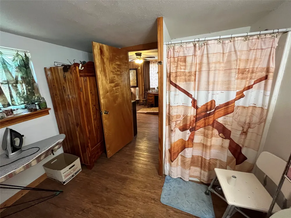 541 E 3rd Street Baird, TX 79504