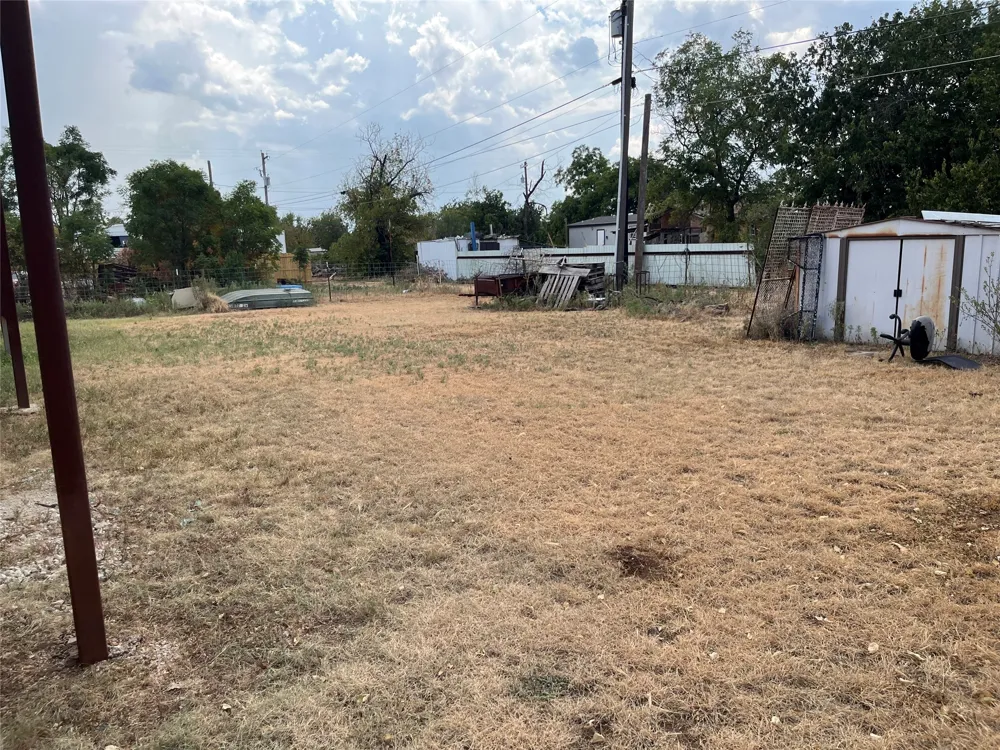 541 E 3rd Street Baird, TX 79504