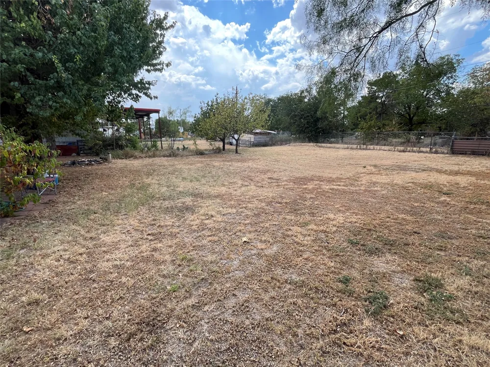541 E 3rd Street Baird, TX 79504