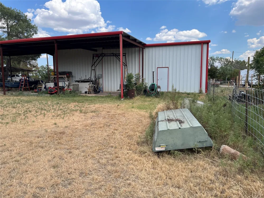 541 E 3rd Street Baird, TX 79504