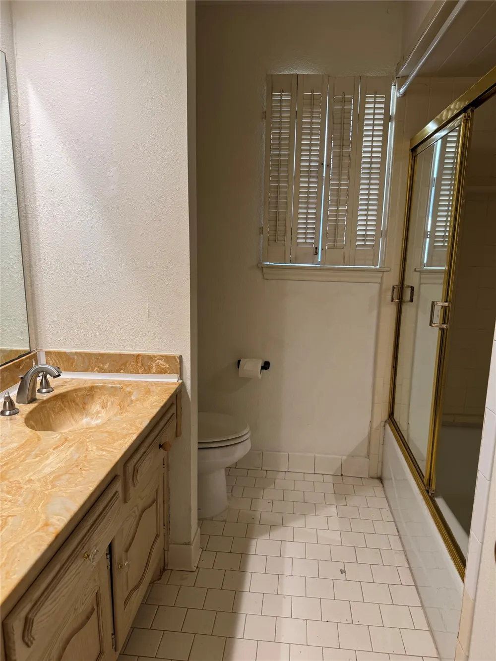 2414 VALLEY Richardson, TX 75080