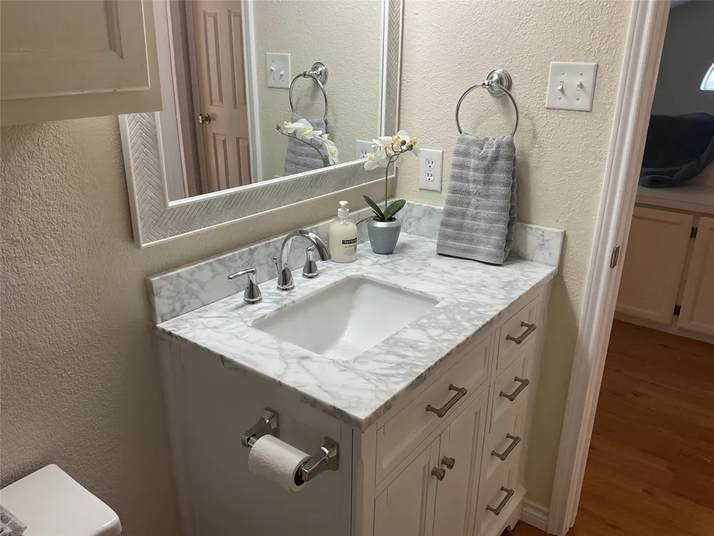 8400 Hickory Street #402 Frisco, TX 75034