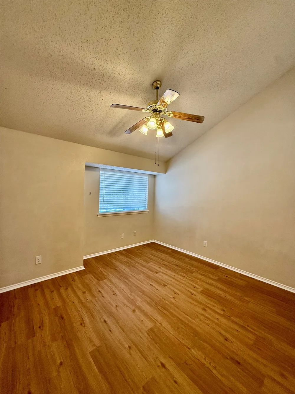 8400 Hickory Street #402 Frisco, TX 75034