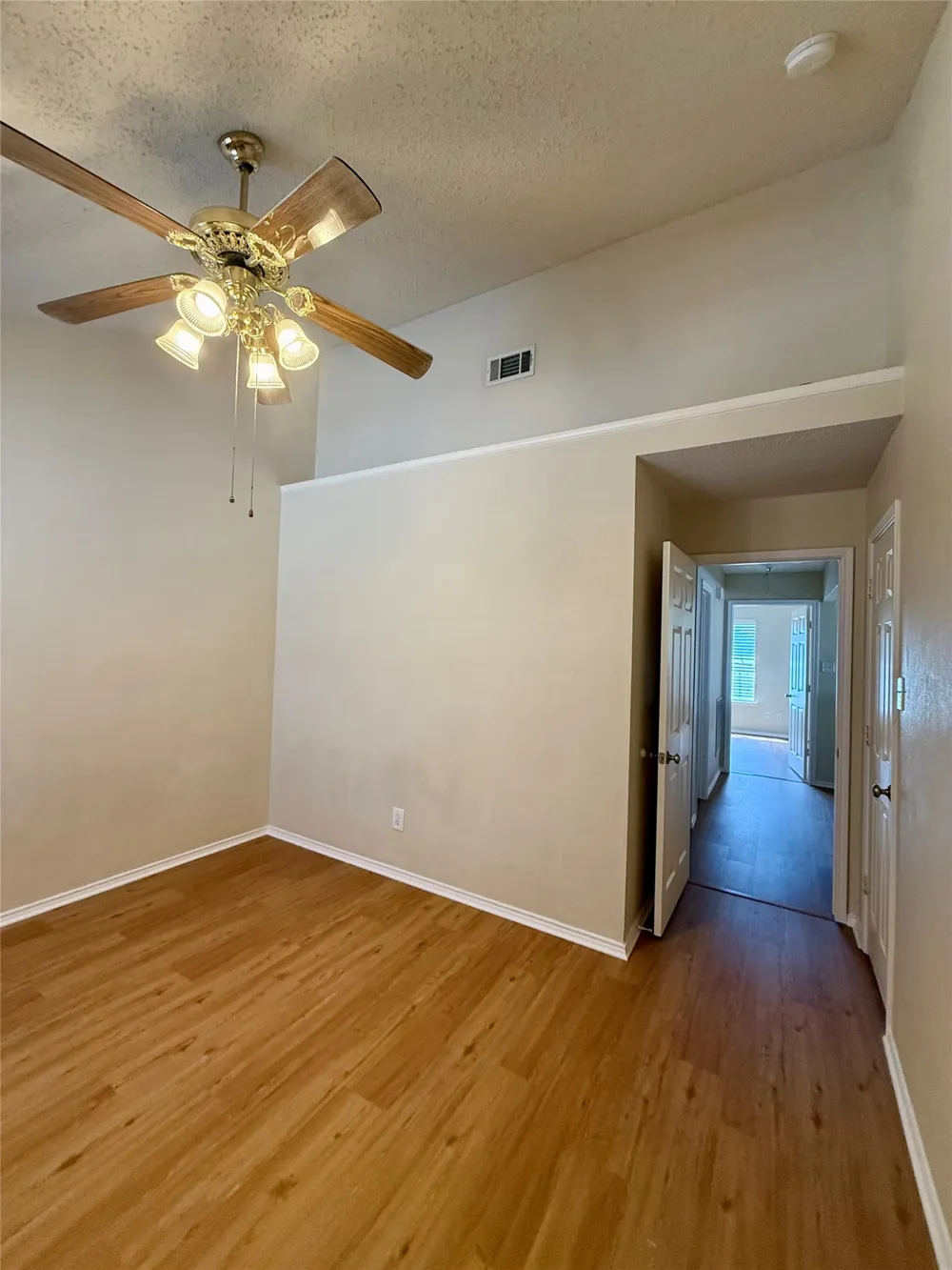 8400 Hickory Street #402 Frisco, TX 75034
