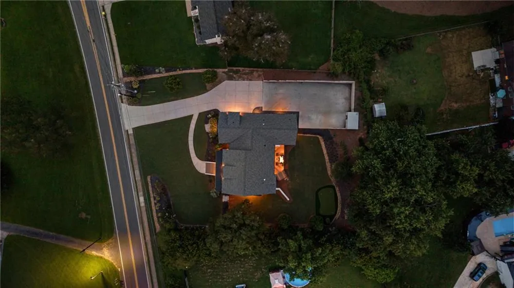 292 Arnold Mill Road Woodstock, GA 30188
