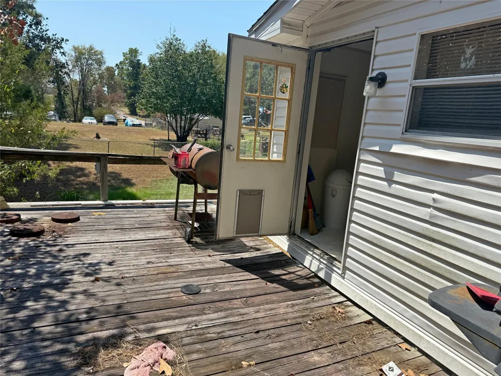 399 Pine Lane Onalaska, TX 77360