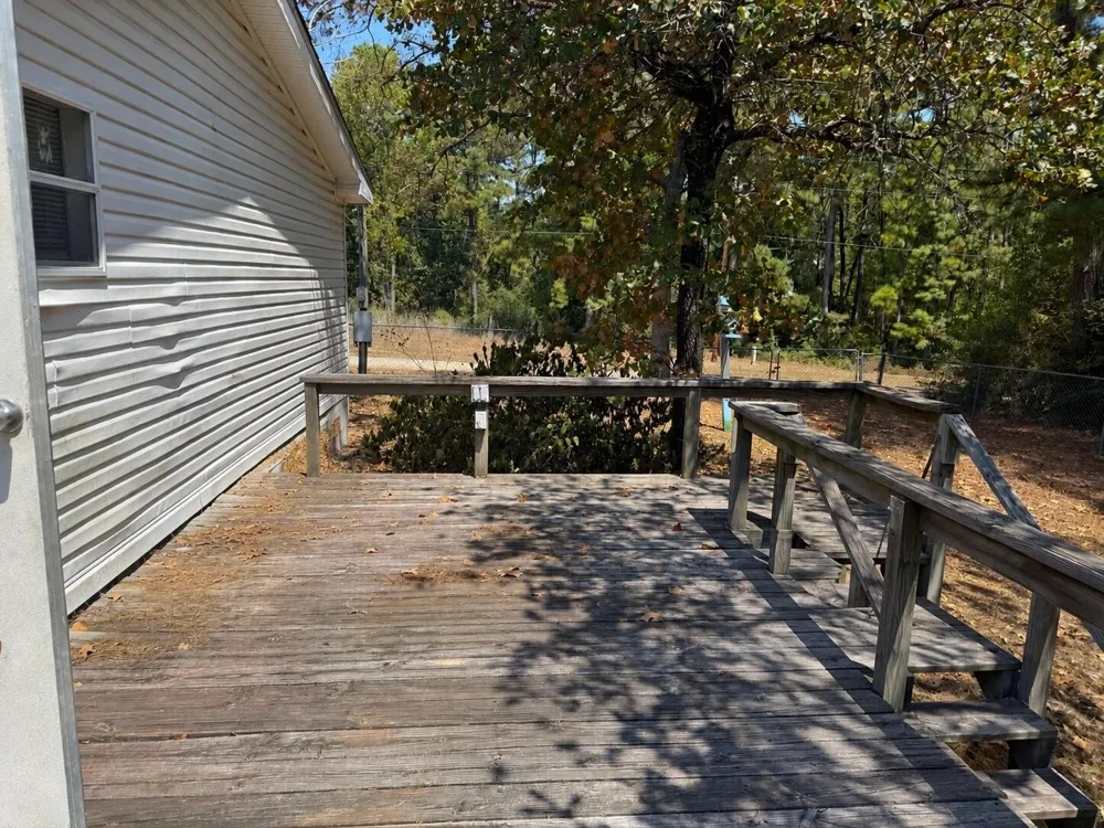 399 Pine Lane Onalaska, TX 77360