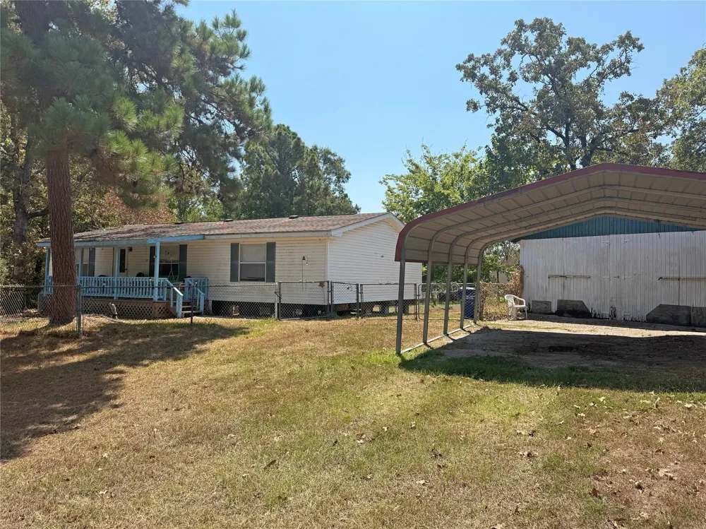 399 Pine Lane Onalaska, TX 77360