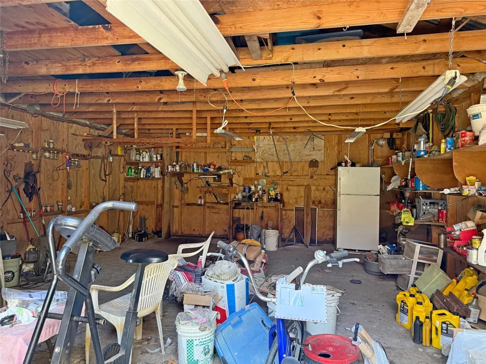 399 Pine Lane Onalaska, TX 77360