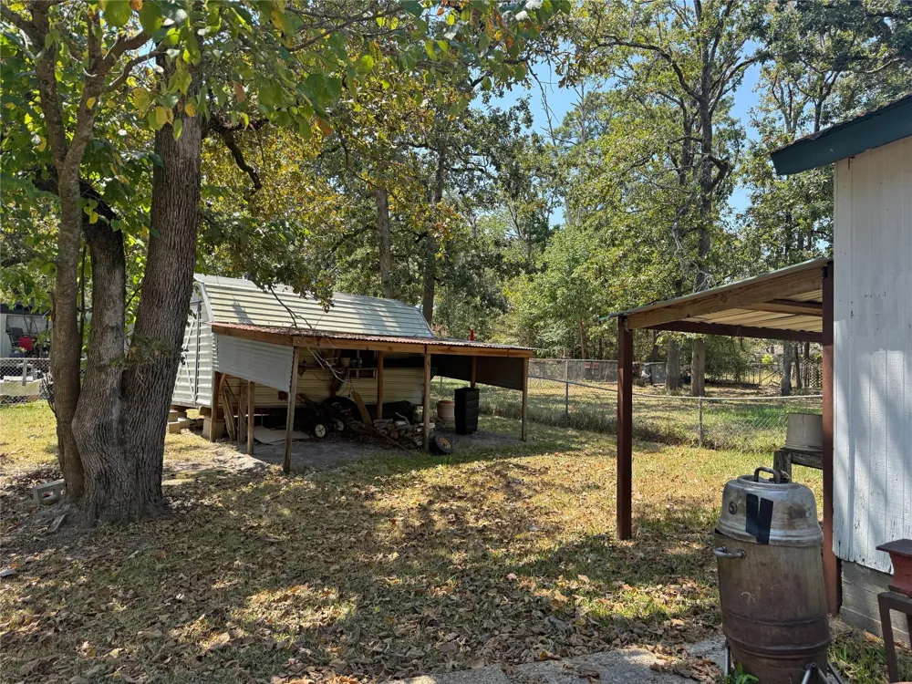 399 Pine Lane Onalaska, TX 77360
