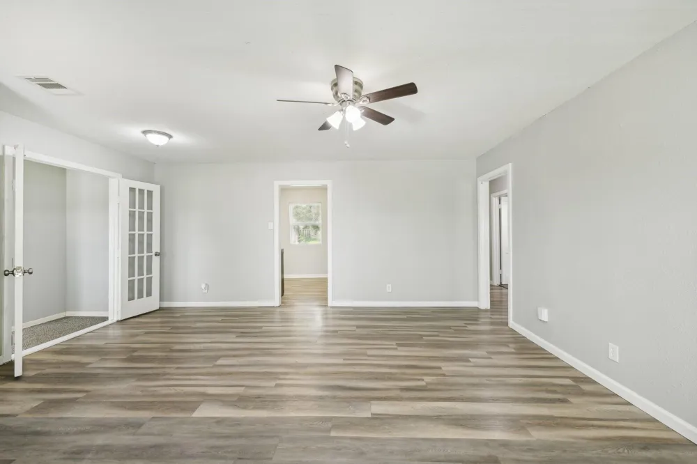 1109 San Felipe Street Angleton, TX 77515