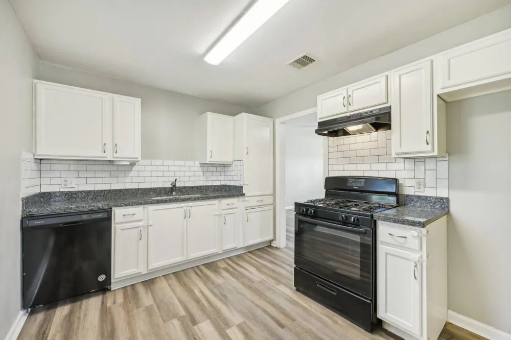 1109 San Felipe Street Angleton, TX 77515