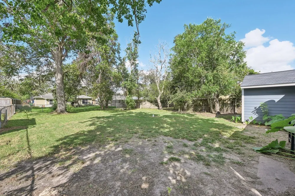 1109 San Felipe Street Angleton, TX 77515