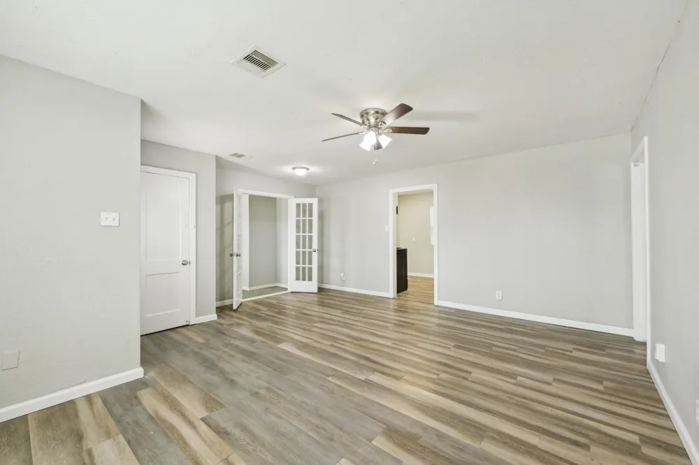 1109 San Felipe Street Angleton, TX 77515