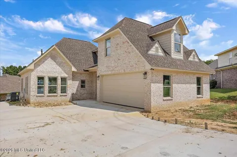 206 Glen Trail