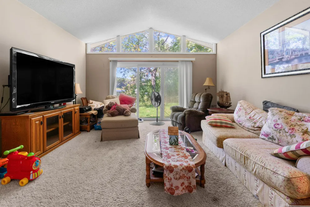 1560 S Hillsdale Road Hillsdale, MI 49242