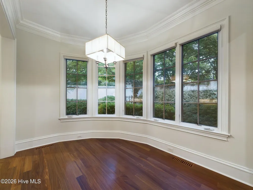 3724 Rolston Drive Raleigh, NC 27609