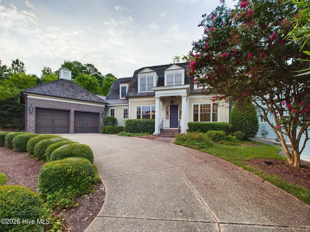 3724 Rolston Drive Raleigh, NC 27609