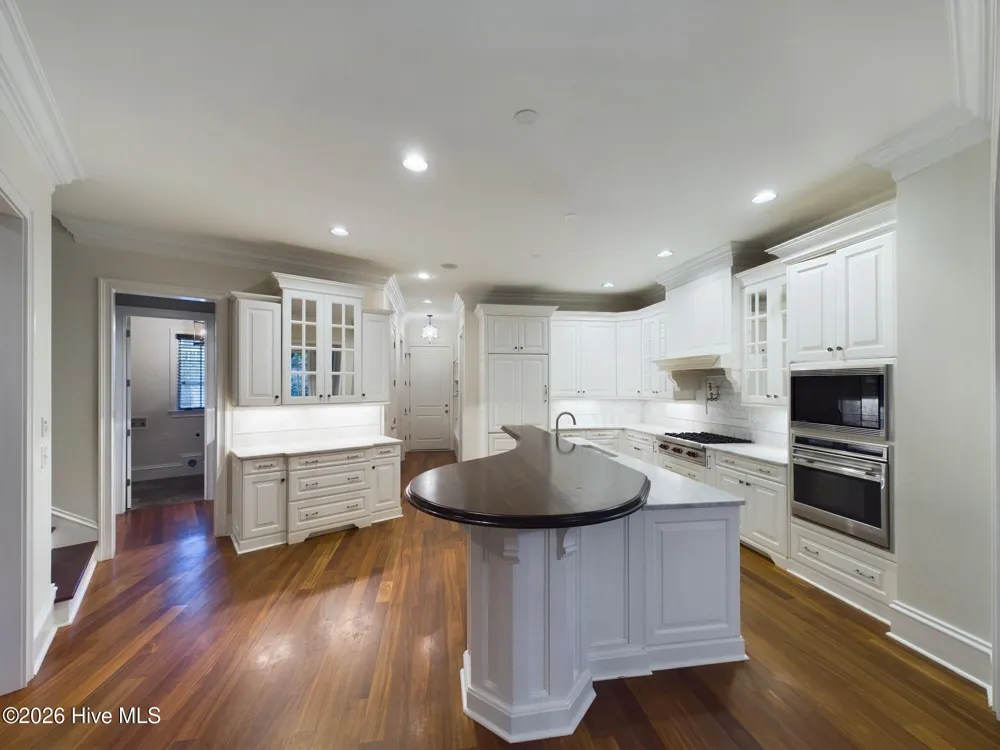 3724 Rolston Drive Raleigh, NC 27609