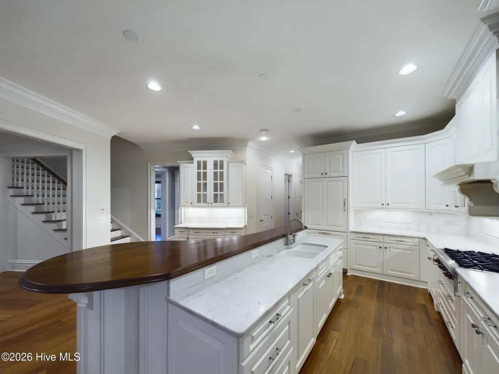3724 Rolston Drive Raleigh, NC 27609