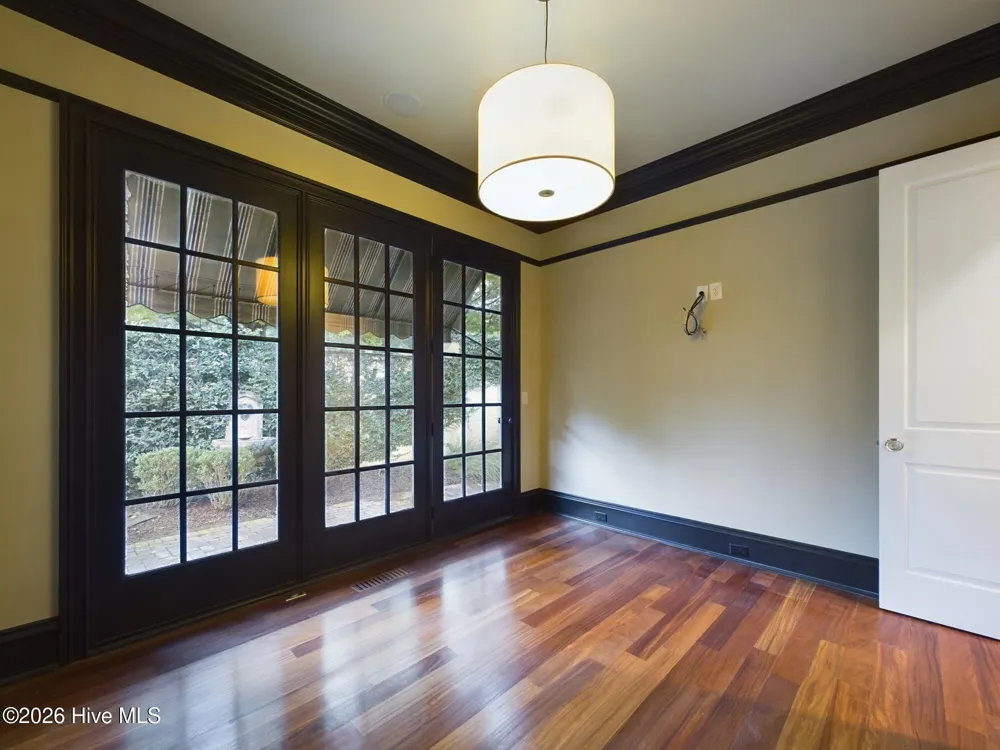 3724 Rolston Drive Raleigh, NC 27609