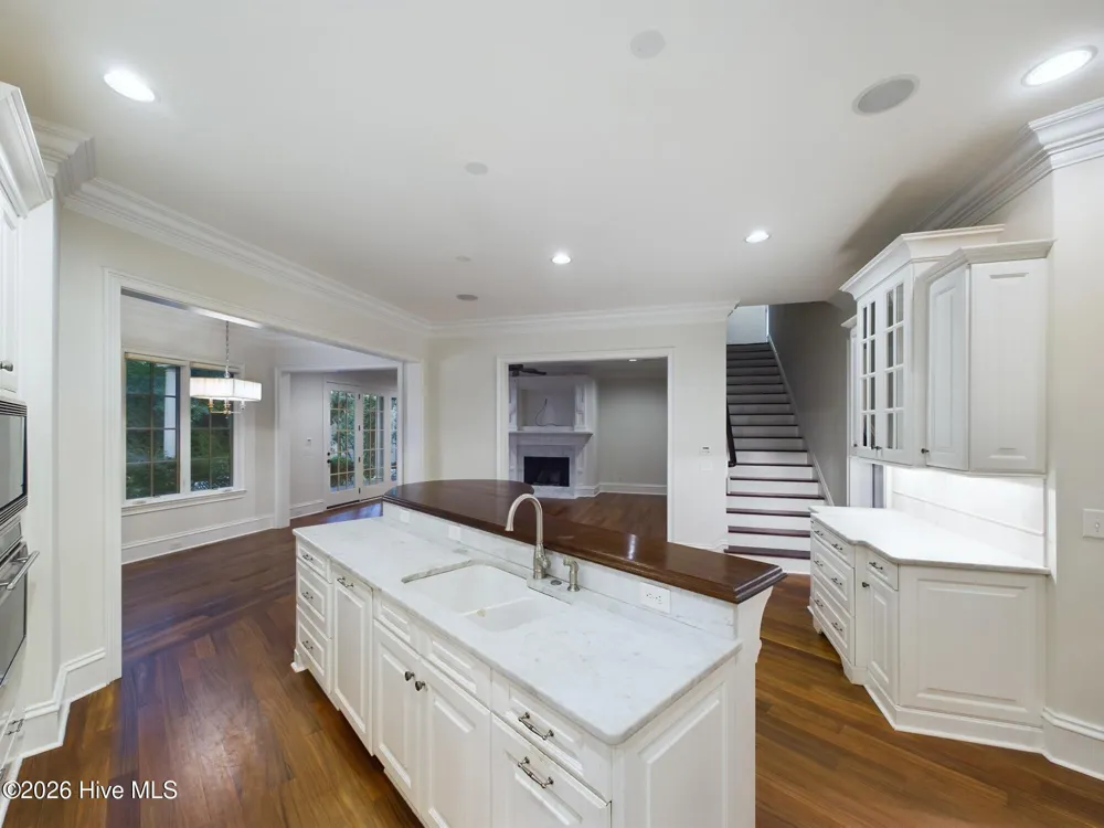 3724 Rolston Drive Raleigh, NC 27609