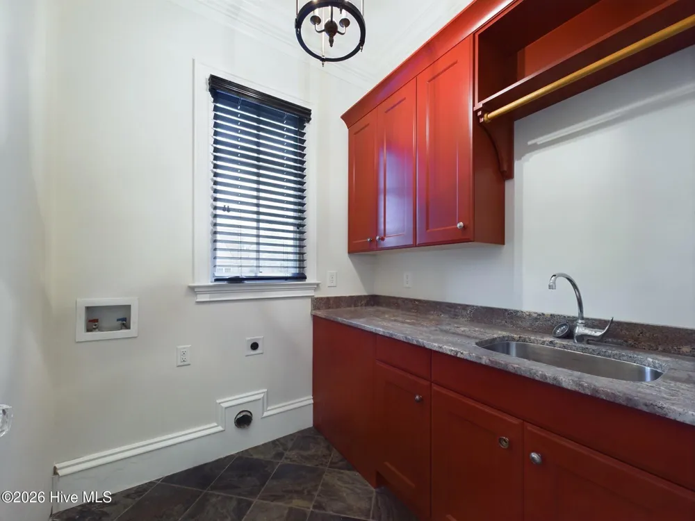 3724 Rolston Drive Raleigh, NC 27609