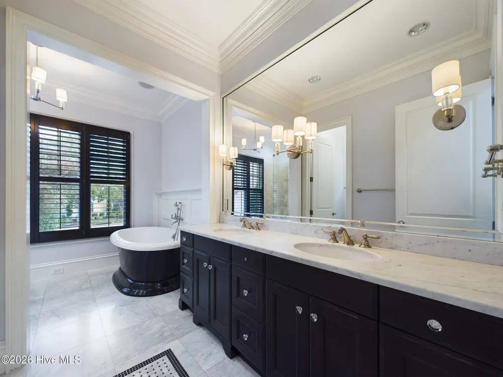 3724 Rolston Drive Raleigh, NC 27609