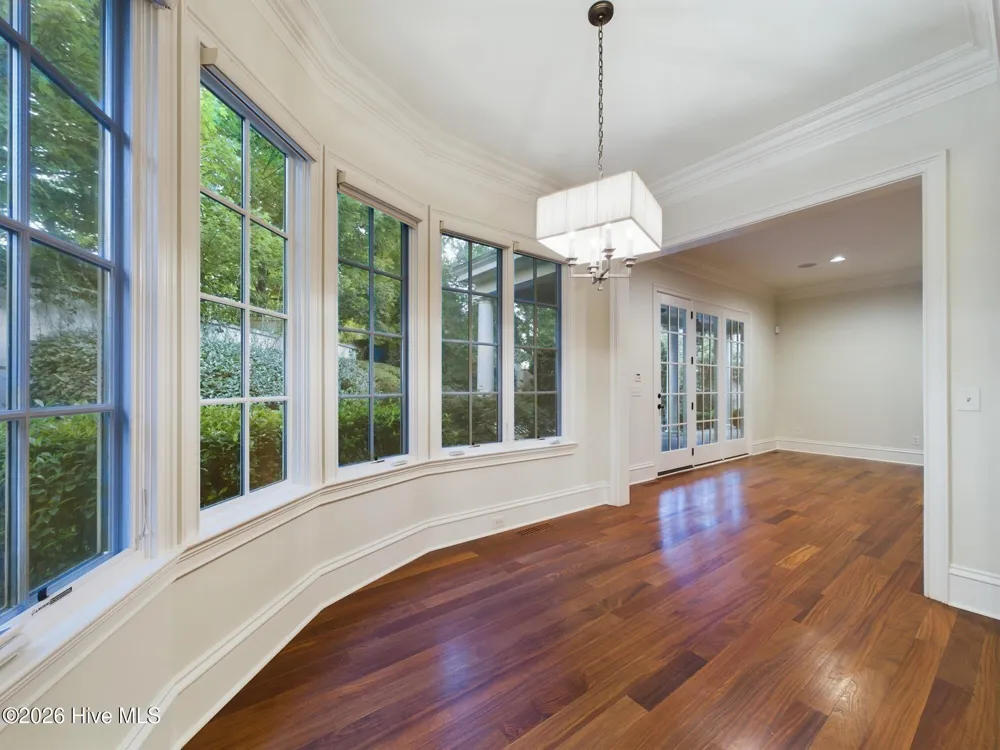 3724 Rolston Drive Raleigh, NC 27609