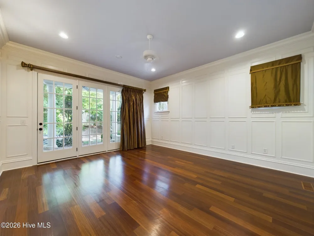 3724 Rolston Drive Raleigh, NC 27609