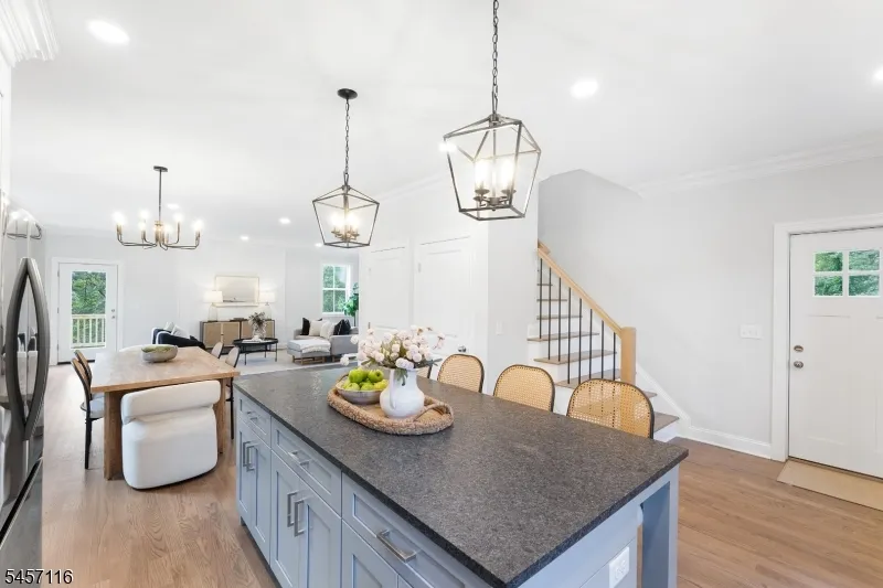 37 Madison Trl Hopatcong, NJ 07843