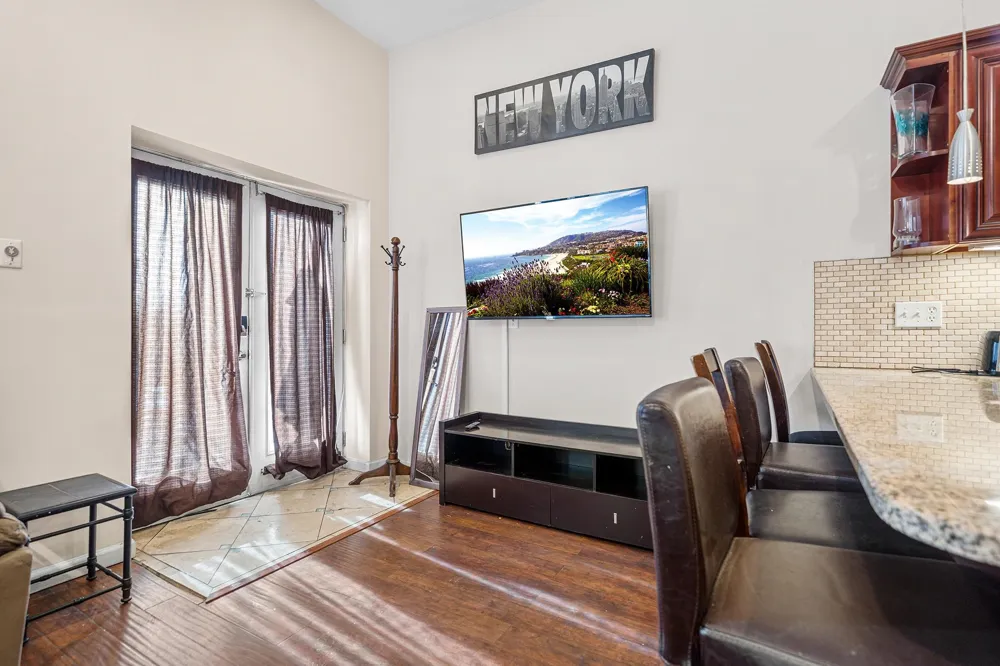 416 2ND ST Union City, NJ 07087