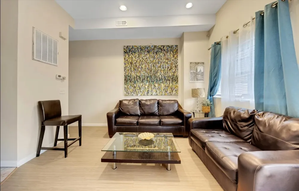 416 2ND ST Union City, NJ 07087