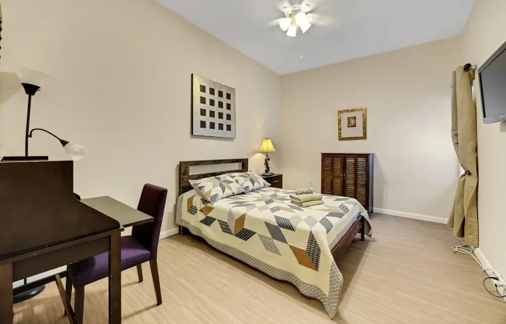 416 2ND ST Union City, NJ 07087