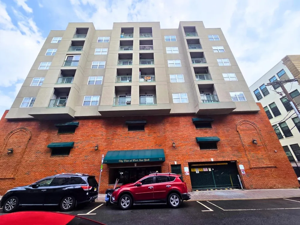 318 54TH ST West New York, NJ 07093