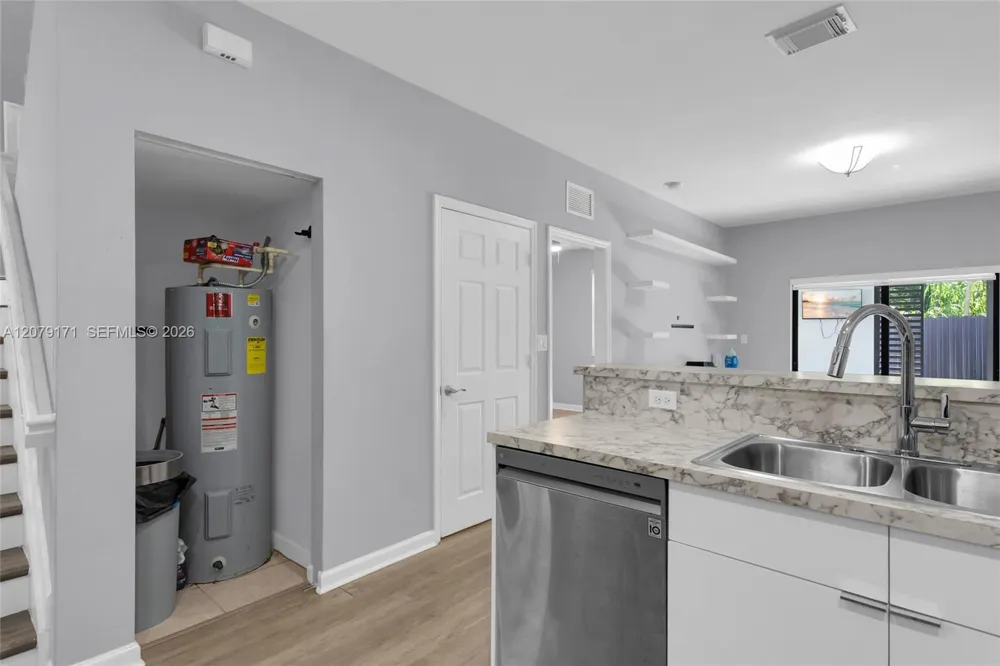 11671 SW 150th Pl Miami, FL 33196