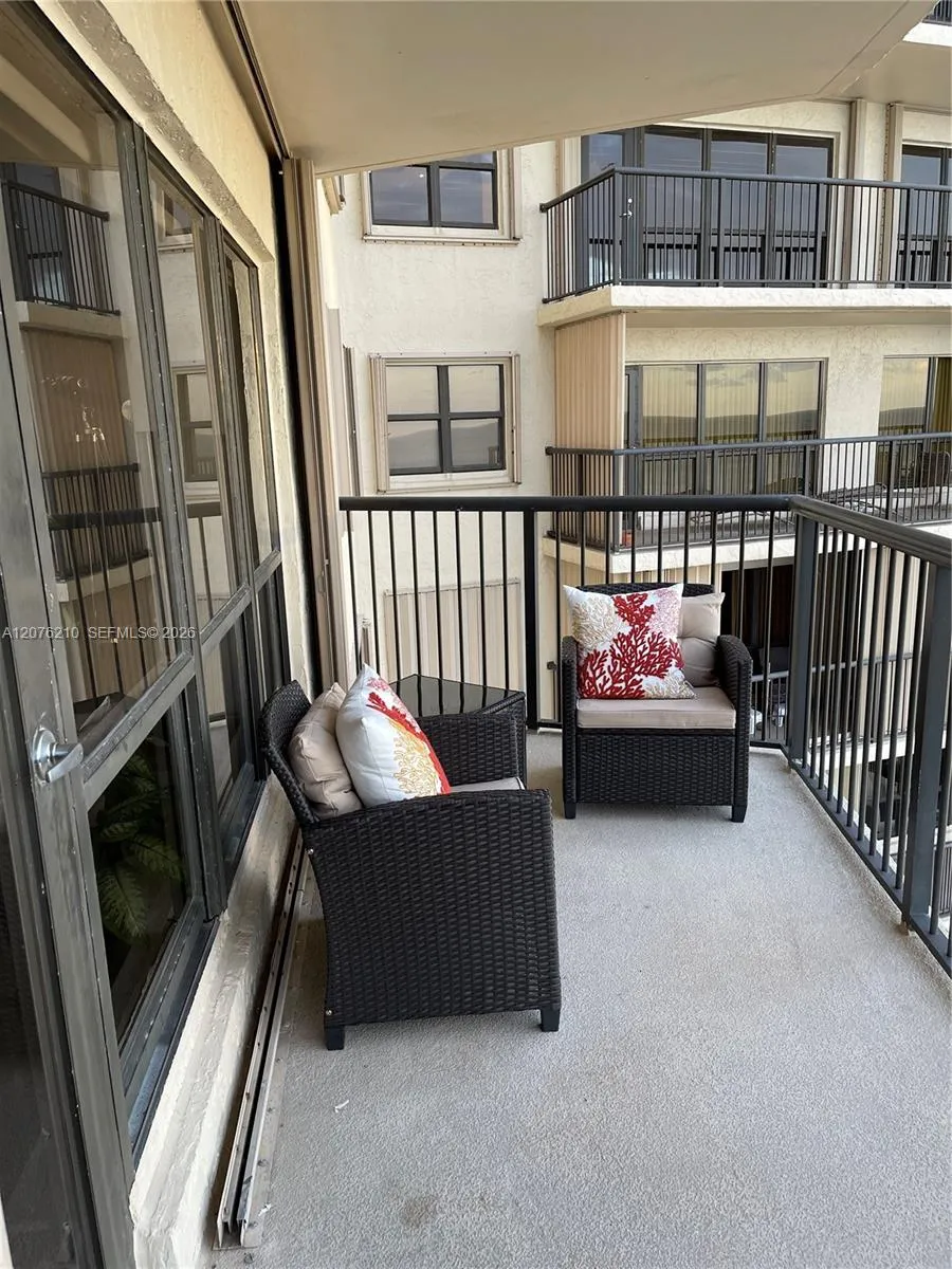 1800 S Ocean Blvd #1101 Lauderdale By The Sea, FL 33062