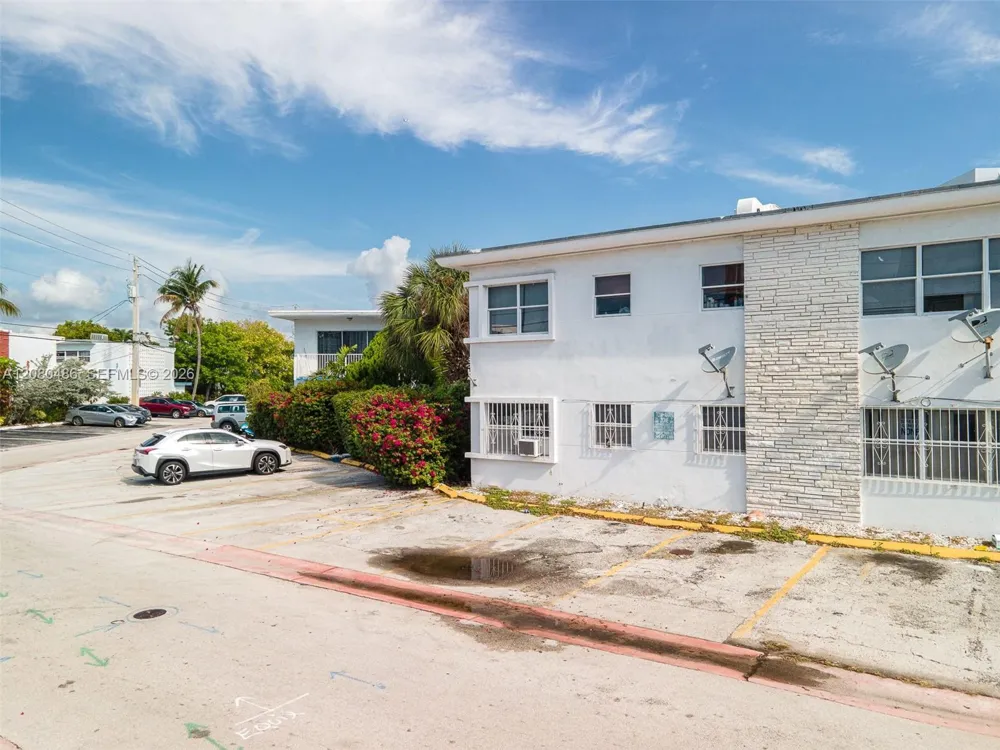 7271 Gary Ave #2 Miami Beach, FL 33141